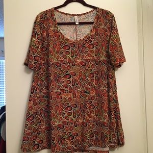 LuLaRoe Perfect tee size Large - LEGGINGS MATERIAL